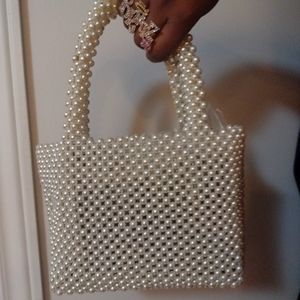 Pearl hand bag